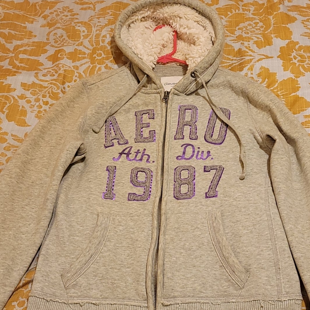 Warm Aeropostale sweater